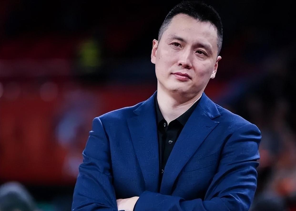 记者:水晶宫将截胡维拉签下厄瓜多尔后卫奥多涅斯