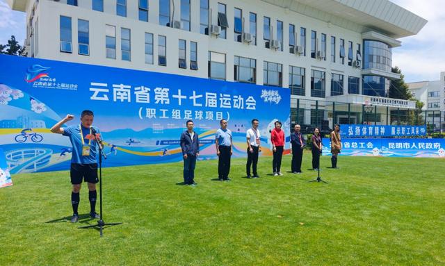 28岁英格兰国脚中卫成香饽饽,遭欧洲4大豪强哄抢,米兰着急卖人